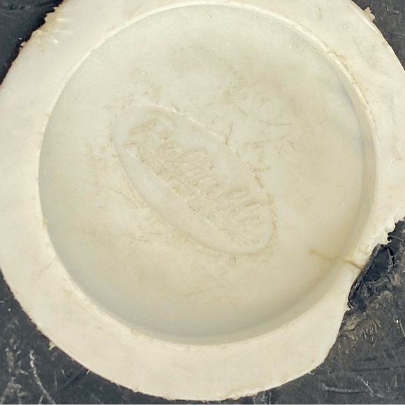 Vintage blow mold bear coin bank - Picture 5 of 5